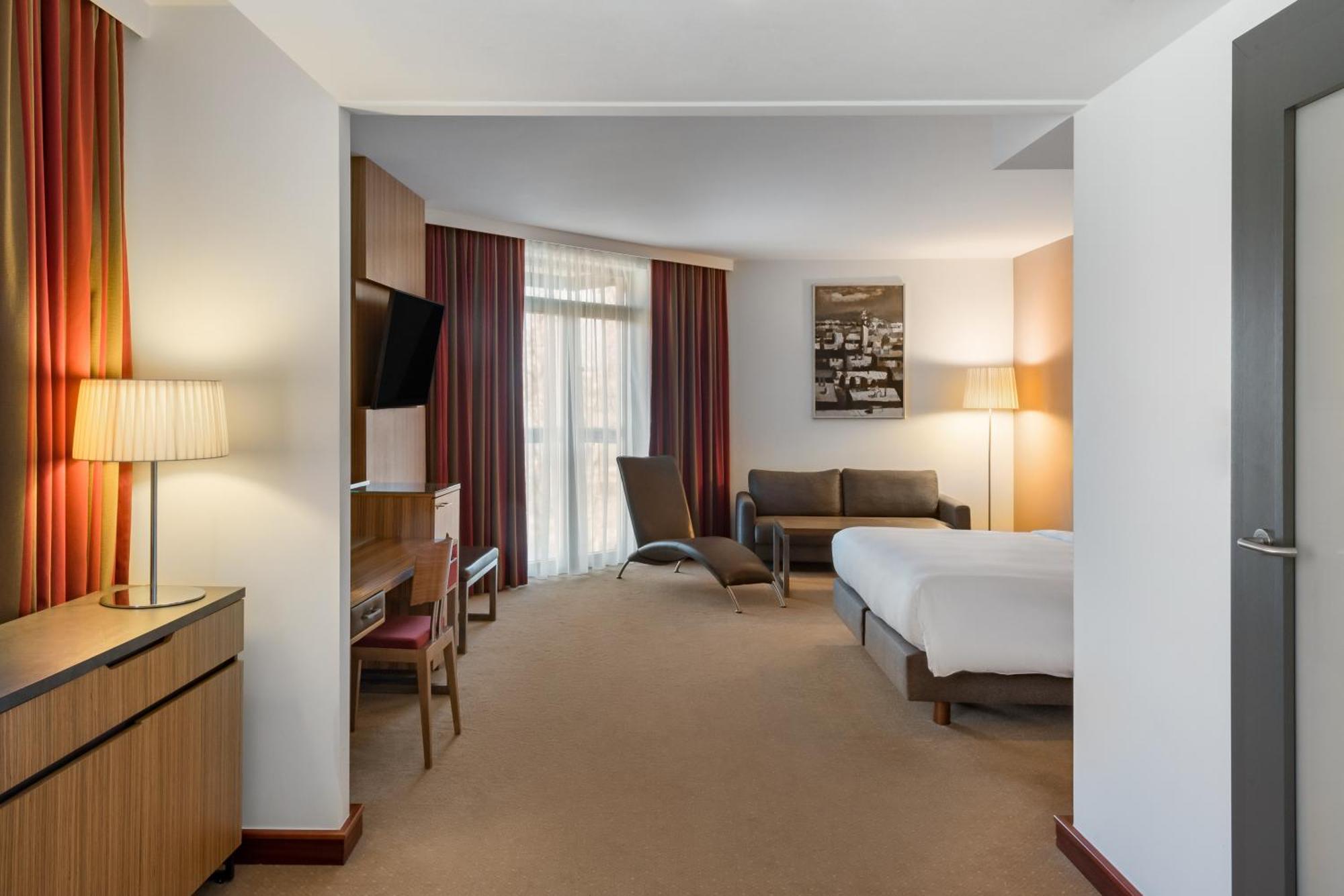 Junior Suite,1277222977:JPEG